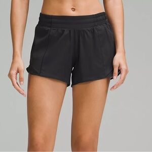 Lululemon Hotty Hot Low Rise Shorts 4”